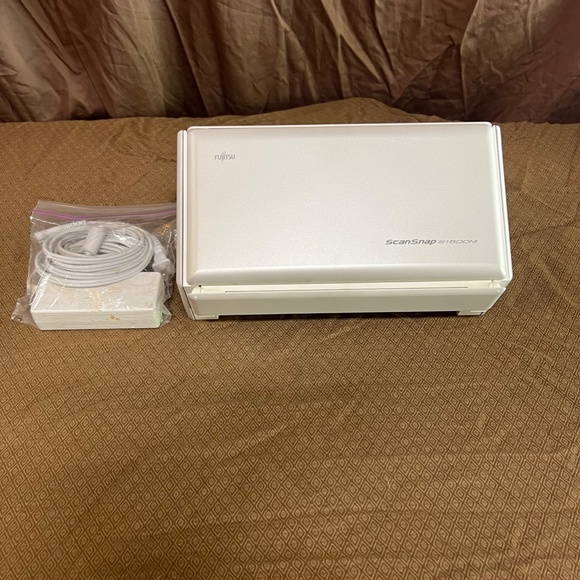 ScanSnap S1500M Scanner - Picture 3 of 3